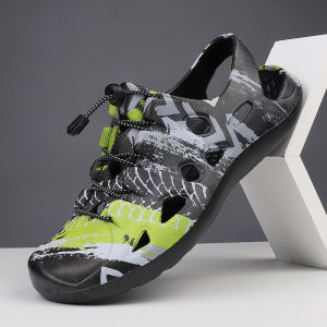 Sandals for men kasut selipar lelaki viral dewasa 2025 new style trend Korean casual mens shoes personalized beach cave shoes outdoor non-slip fishing backwater wading shoes mens slippers