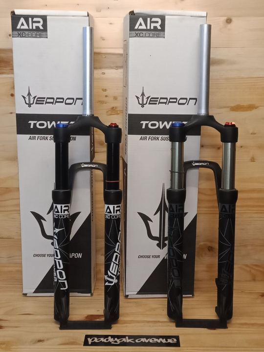 Weapon suspension store fork