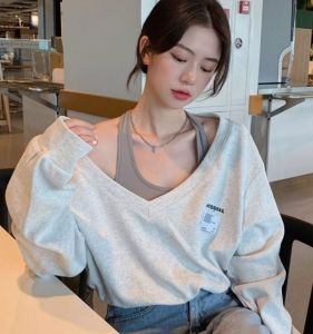 COCOEPPS Áo Thun Nữ Hai Mảnh Cổ Chữ V Dáng Rộng Không Dây In Chữ Ngắn Tay Áo TT