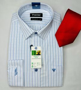 Áo sơ mi dài tay Việt Tiến trắng kẻ ô 1S6538 - Regularfit vạt bầu