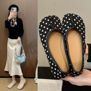 Free Shipping Flat-Soled Split-Toe Shoes Niche-Style Loafers WomenS Single Shoes Slip-On Shoes 2026 New Collection Horseshoe-Shaped Shoes For Spring And Autumn