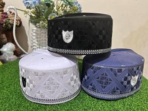 PECI SONGKOK KOPIAH ASSAGOFAH HITAMPUTIH ABU- ABU - KOPYAH TEROMPAH - KOPYAH TERMURAH - GUDANG MURAHMU