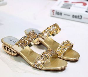 2023 New Arrival Comfort Slip On Sequin Sandals For Lady Korean Fashion Breathable Casual Flat Sandals For Women