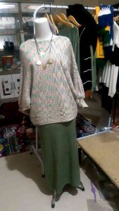 SETELAN KARIN BAITWING RAINBOW/ONE SET ROK RAJUT PREMIUM