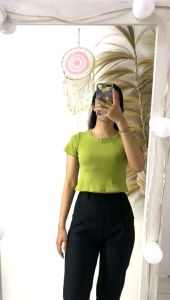 Kaos Crop Terlaris & Termurah: Panduan Lengkap