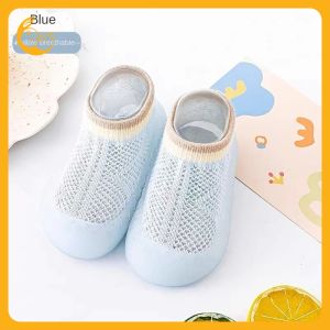 Kisss baby รองเท้าหัดเดินสำหรับเด็กทารก  พื้นนิ่มกันลื่นในร่ม Baby Toddler Shoes แบบบางสำหรับฤดูใบไม้ผลิและฤดูร้อน  ผ้าตาข่ายระบายอากาศ  รองเท้ากันลื่นสำหรับเด็กทารก