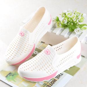 [Free Shipping] BirdS Nest Plastic WomenS Summer White Nurse Shoes Sandals Closed-Toe Clogs Wedge Heel Thick-Soled Hollow Work Shoes Beach Shoes
