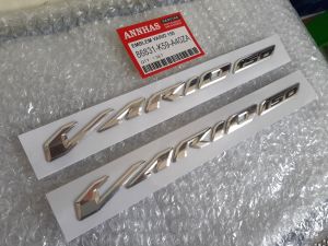 logo emblem vario 150 croom hitam 75k sepasang 2pcs kiri dan kanan