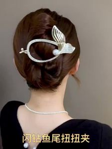 Kim loại xoắn kẹp tóc phụ nữ thanh lịch 2025 mới kẹp tóc Rhinestone ngọc trai phụ nữ kẹp Xoắn