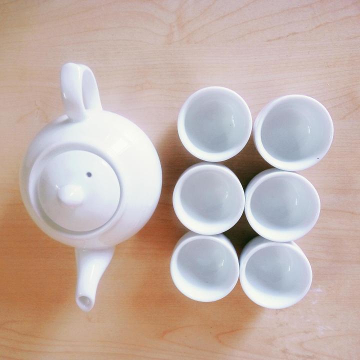 GS%20B%C3%A1t%20Tr%C3%A0ng%20-%20B%E1%BB%99%20%E1%BA%A5m%20ch%C3%A9n%20lo%E1%BA%A1i%20nh%E1%BB%8F%20dung%20t%C3%ADch%20300ml%20c%C3%B3%20khay%202%20l%E1%BB%9Bp%20-%20Image%206