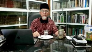 QHUSTUL HINDI: Strategi Penjualan Online