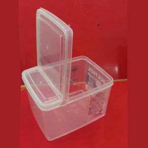 hộp nhựa đựng thực phẩm  nắp chia 2 mở đứng dung tích 17 lít 168×13cm cao 113cm sx tại Nhật. D833