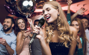 Manila Stock MAONO K04 Professional Dynamic Microphone Cardioid Vocal Wired MIC With XLR Cable Plug And Play Microfone for Stage Karaoke KTV