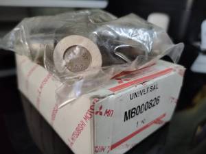 ยอยเพลากลาง MITSUBISHI Cyclone L200 TRITON ตัวเตี้ย  แท้ MB000826