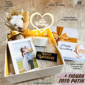 KADO PERNIKAHAN / KADO WEDDING / WEDDING GIFT / HADIAH WEDDING / HAMPERS GIFT KADO WEDDING PERNIKAHAN