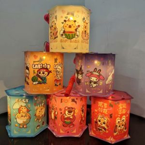 Lồng Đèn Trung Thu Lục Giác Nhựa DIY Hoạt Hình Dễ Thương Cho Bé – Đèn LED & Nhạc Vui Nhộn Lắp Ráp