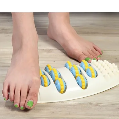 Thảm gai massaga bàn chân trị liệu (hình chữ nhật) 38 x 28cm và Dụng Cụ Massage Chân 10 con lăn bằng nhựa/Chậu Ngâm Chân