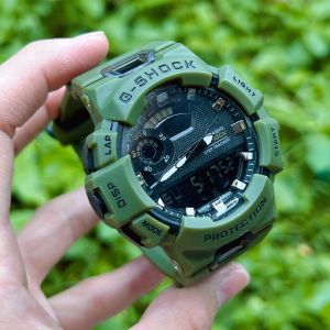 นาฬิกาข้อมือกีฬา สองะบบ สายยาง มีให้เลือกหลายสี พร้อมกล่องเหล็ก พร้อมส่งนะคะ