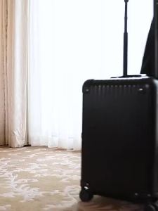 6In1Portable Toiletries Storage Cup Travel Bottle Toothbrush and Toothpaste Containers Lotion Bottle