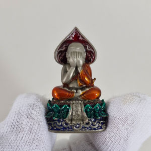 Phra Pidta Roob Lor Roon Ruay Satharn Fah