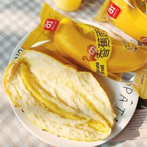 Banana pudding cake pastry snack Banana Pudding Cake Pastry Snacks