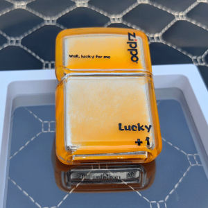 (จัดส่งภายใน2วัน)zippo ไฟแช็กทรายดูดเรืองแสงเปลือกเรืองแสงอะคริลิกมูลค่าสูงทดแทนพิเศษ ทางเลือกที่ดีที่สุดสำหรับการให้ของขวัญ