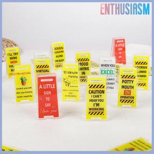 【Enthusiasm】🌟🌟【Hot Sale】🎈 ป้ายอะคริลิค ปล่อยให้ฉันอยู่คนเดียวฉันกำลังยุ่ง ของขวัญสำหรับตกแต่งสำนักงานที่น่าขบขันคลิปติดตั๋วบนเดสก์ท็อปสำหรับเพื่อนร่วมงาน