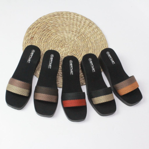 Sandal Flat Wanita Dewasa Selop Rajut Turki Bordes Terbaru