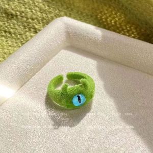 Cincin Kucing Bludru Imut dengan Mata Berkilau - Pilihan Warna Menarik CCN01