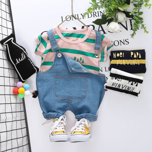 เด็กผู้ชายใส่ เสื้อยืดลายผึ้ง ชุดเอี๊ยมยีนส์ ชุดเซ็ตสองชิ้นผ้าฝ้ายฤดูร้อนสำหรับเด็กผู้หญิง