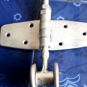 engsel roda atas single kupu henderson besar