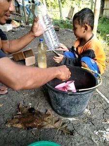 obat lalat murni yg harus di campur air sendiri sebanyak 1.5 liter air bersih  harga di atas untuk 10 botol
