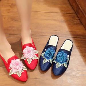[Free Shipping] New Embroidered Three-Dimensional Floral Slip-On Sandals For Women Summer Lazy Shoes WomenS Slippers