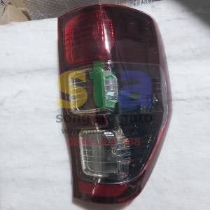 Đèn hậu Ford Ranger 2012 - 2021. Đèn phanh Ranger loại chóa đen. Có hàng chính hãng