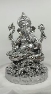 พระพิฆเนศปางมหาเศรษฐีเนื้อเหล็กน้ำพี้พ่นเงิน(Silver)
