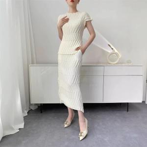 NEW ⭐ Basic Versatile ⭐ Comfortable casual and niche Miyake style handcrafted pleated suit for women new summer youthful and elegant top + skirt