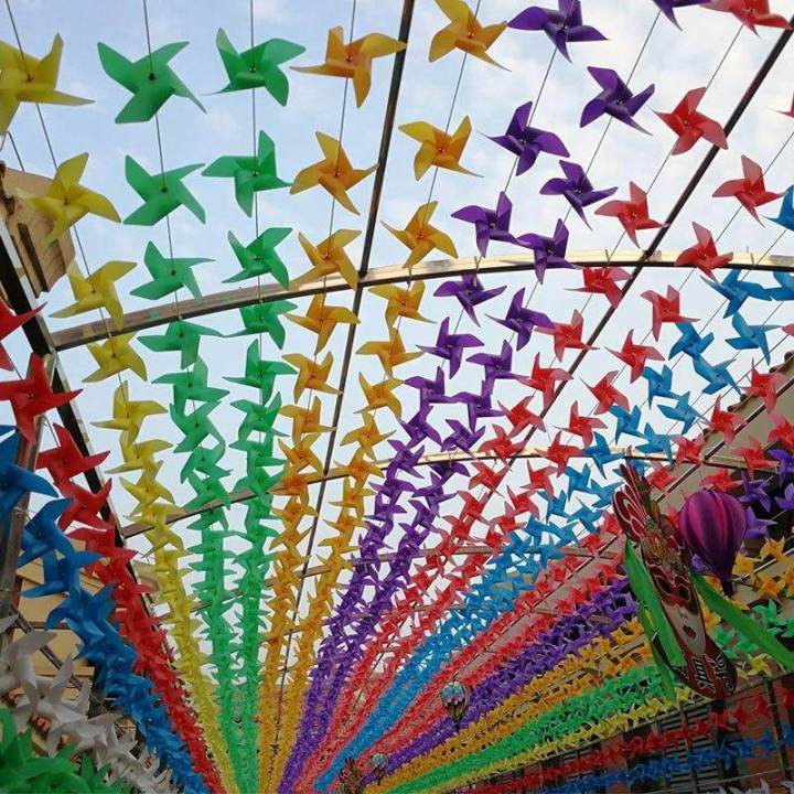 %E3%80%90Ready%20Stock%E3%80%91100Pcs%20Plastic%20Pinwheels%20Fiesta%20Flag%20Party%20Supply%20for%20Home%20Garden%20Indoor%20Outside%20Decoration%20-%20Image%208