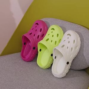 New Fashionable MenS And WomenS Clogs Summer Beach Shoes CoupleS Dual-Use Sandals Breathable Closed-Toe Garden Shoes