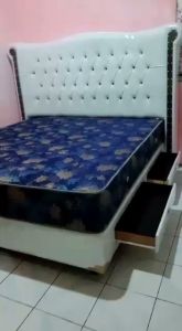 DIVAN DIPAN TEMPAT TIDUR SANDARAN JAGUAR MEWAH BERKUALITAS BISA REQUEST WARNA