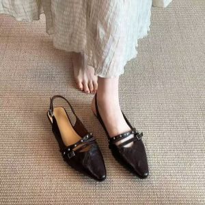 [Free Shipping] Retro-Style Rivet Pointed-Toe Closed-Toe Sandals For Women 2026 New Model Flat-Soled One-Strap Open-Back Soft-Soled Casual Shoes