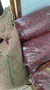 CABE BESAR KERING BERSIH TANPA TANGKAI 1 KG