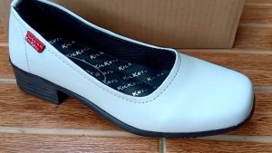 PS3P Sepatu Pantofel Wanita Putih Polos Hak 3 Cm Heels Formal Kerja Bidan Perawat