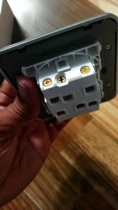 Pemilihan & Instalasi Saklar Lampu 1 Gang 1 Way