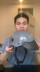 DANSHOP Mũ bảo hiểm 1/2 thời trang HELMETS màu xám xi măng trẻ trung có lỗ thông gió freesize (55-58cm) THỜI TRANG