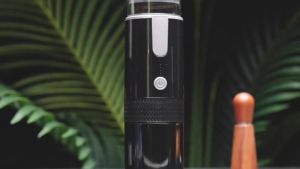 2023ใหม่เครื่องชงกาแฟแบบพกพาเครื่องชงกาแฟแคปซูลไฟฟ้า Ground Coffee Brewer Fit สำหรับผงกาแฟและกาแฟ April