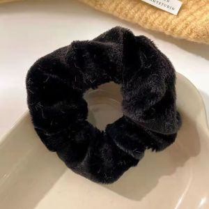 Bayar Di Tempat - Ikat Rambut Scrunchie Korea / Kunciran Cepol Rambut Lingkar Besar Bulu Lembut