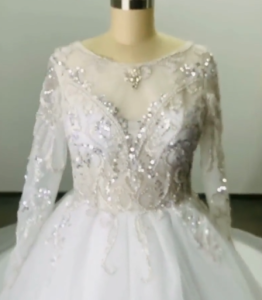 WEDDING DRESS  BALLGOWN  ROK PANJANG  2MTR  UNTUK ACARA  PERNIKAHAN