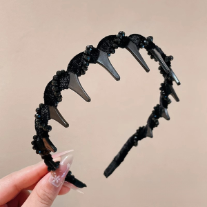 ห่วงคาดศีรษะมีเพชรและสวมใส่นอกบ้าน กิ๊บติดผมเพชรกระพริบสูงสําหรับผู้หญิง