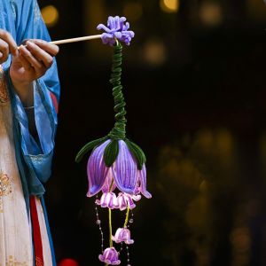 okdeals01 paper lantern chinese灯笼 纸灯笼中秋节传统 Handmade Twisted Stick Lotus Flower Lantern Glowing with LED Light Mid-Autumn Festival Lanterns Creative DIY Material Package Chinese Traditional Lantern for DIY