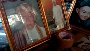 Bingkai Kaca Foto Habib Ali Bin Abdurrahman Al Jufri Uk 30x40✓